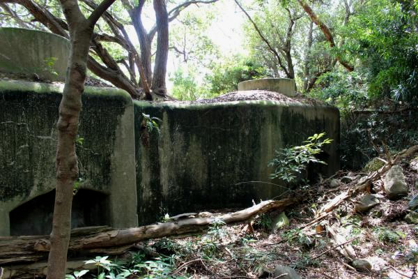 虎島の砲台跡